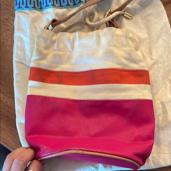 Tory Burch Vibrant Pink and Orange Bucket Bag - Picture 4 of 4